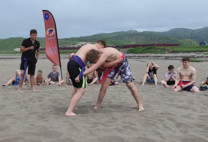 Мастер-класс по борьбе "ссирым" в Невельском районе