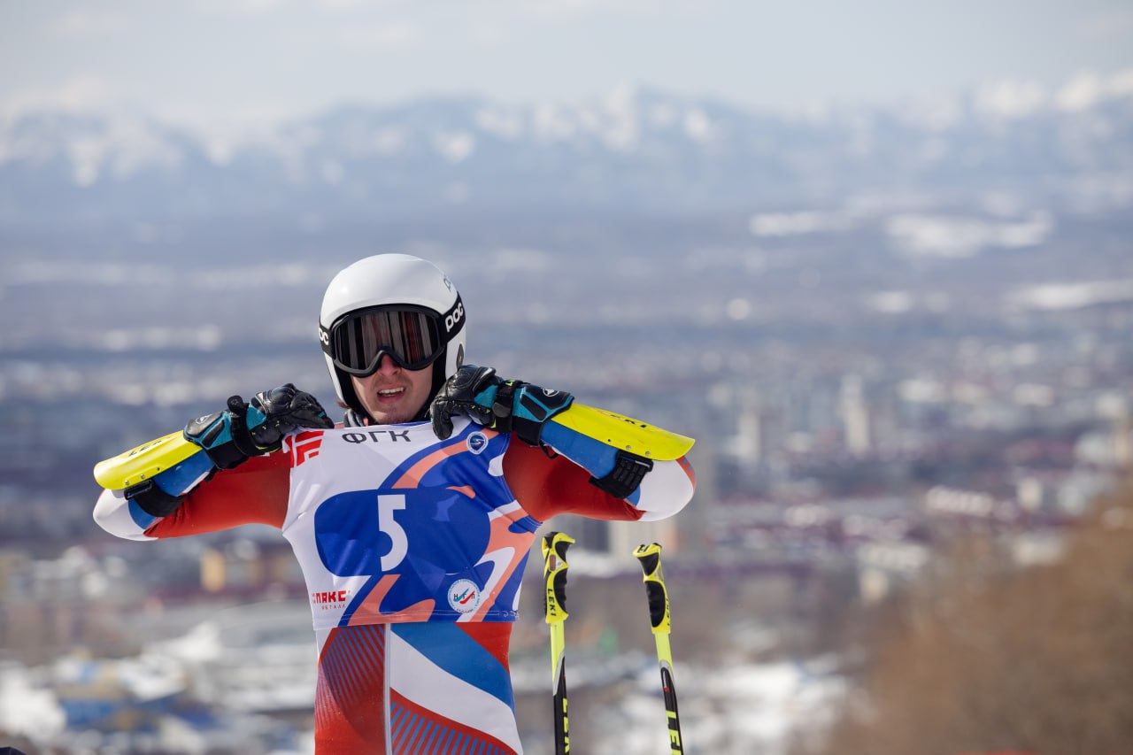 Чемпионат и первенство России по горнолыжному спорту