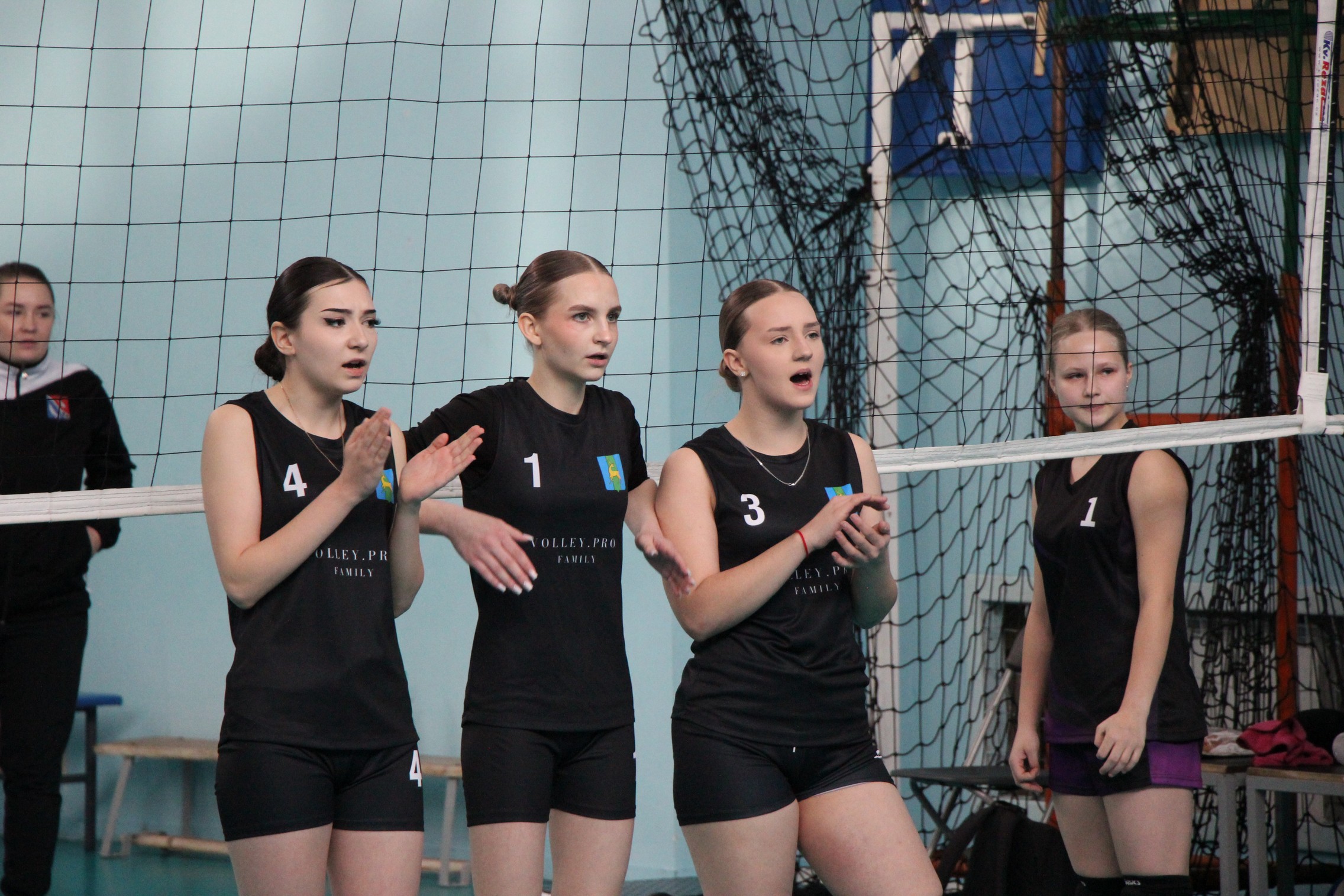 Первенство области по волейболу среди юношей и девушек 2010-2011 г.р.