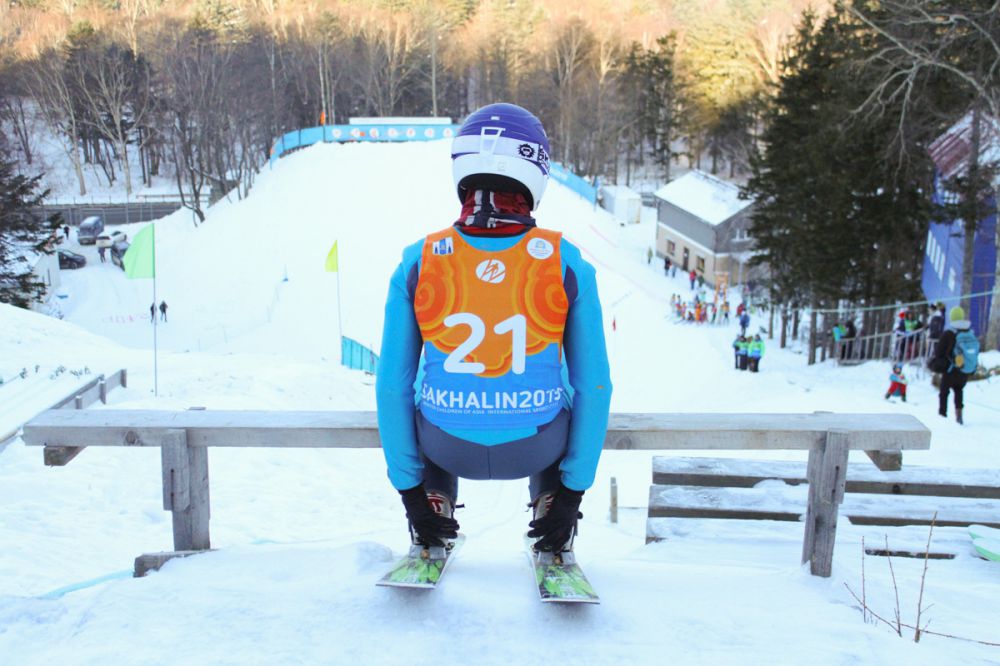 Соревнования по прыжкам на лыжах с трамплина на «Приз зимних каникул»