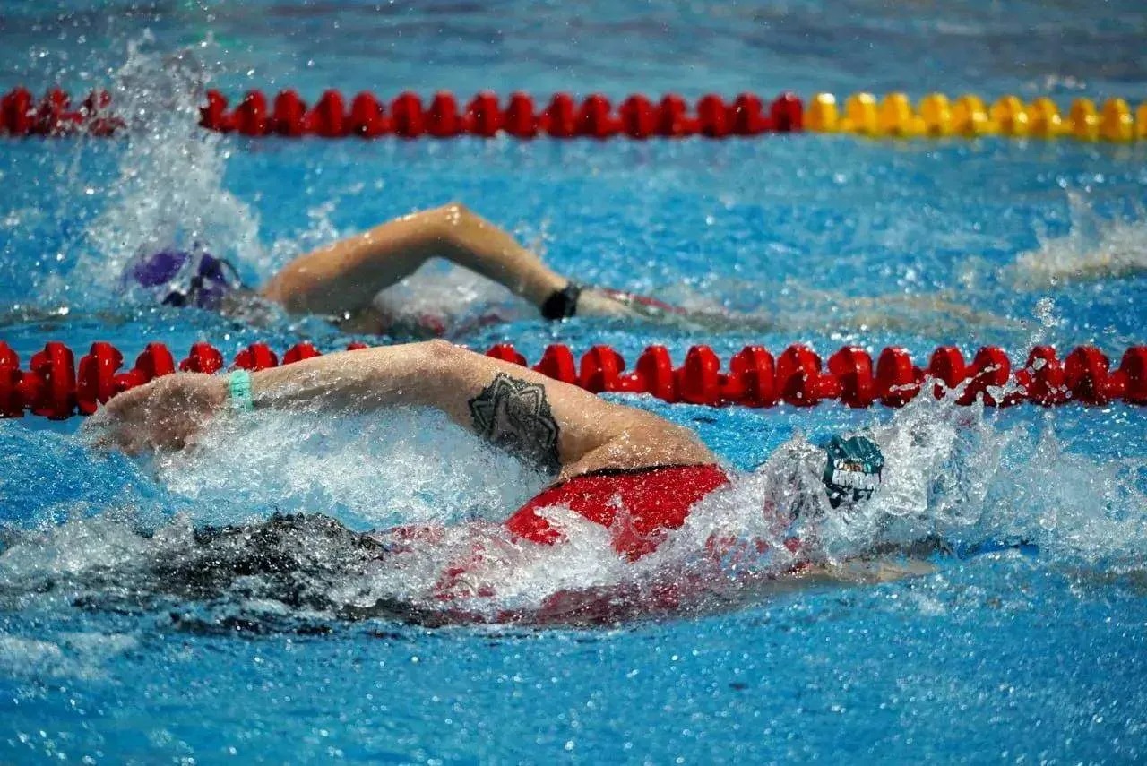 Четвертый этап плавательного марафона на 400 метров памяти Алексея Жданова